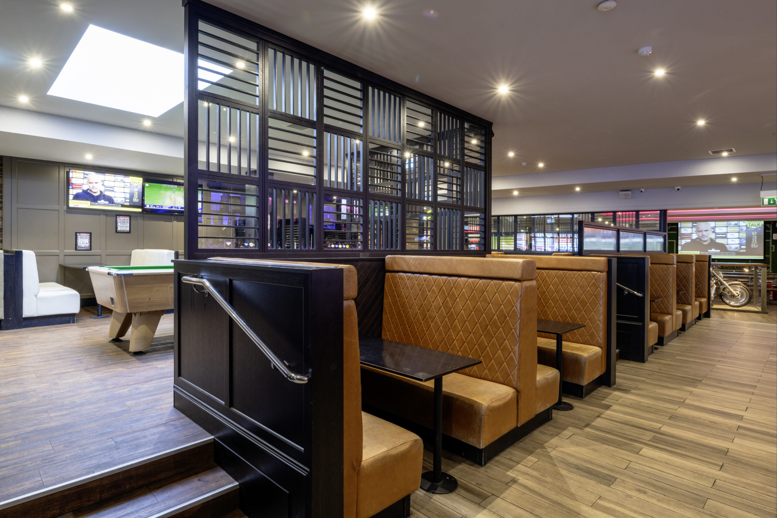 THE BALLROOM - SPORTS BAR